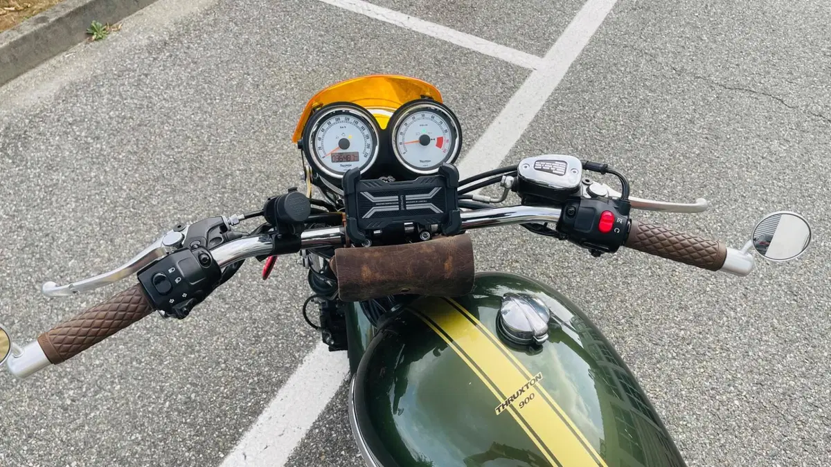 Triumph Thruxton 900 (2004 - 15) (4)