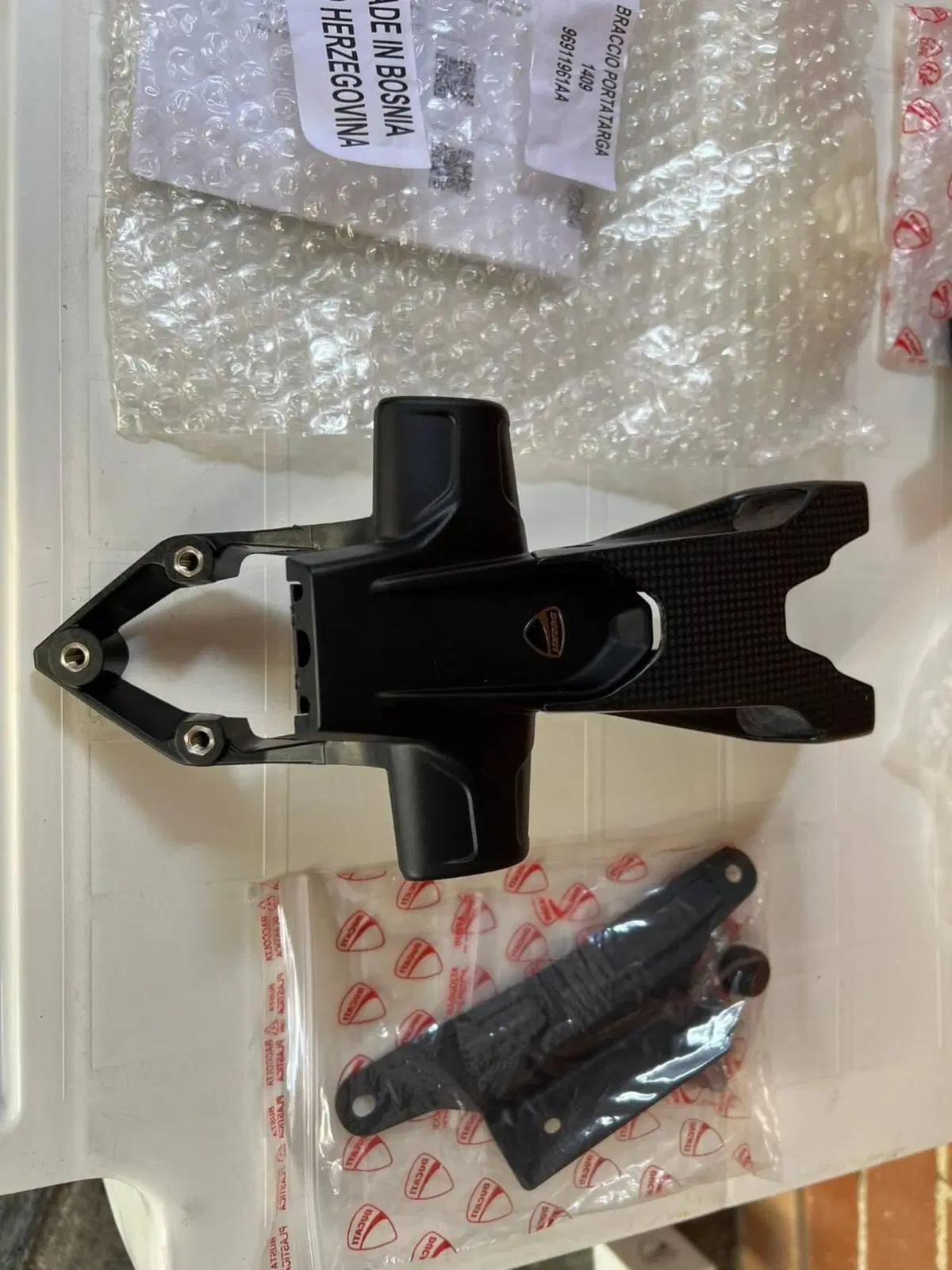 Portatarga Ducati racing Streetfighter v2 my24 + f (3)