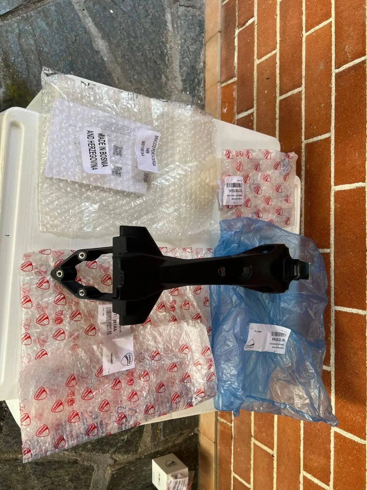 Portatarga Ducati racing Streetfighter v2 my24 + f (5)
