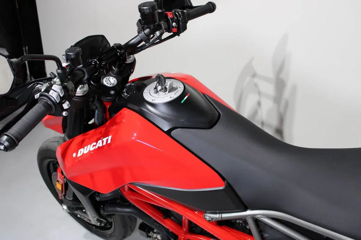 Ducati Hypermotard 950 (2019 - 20) (5)