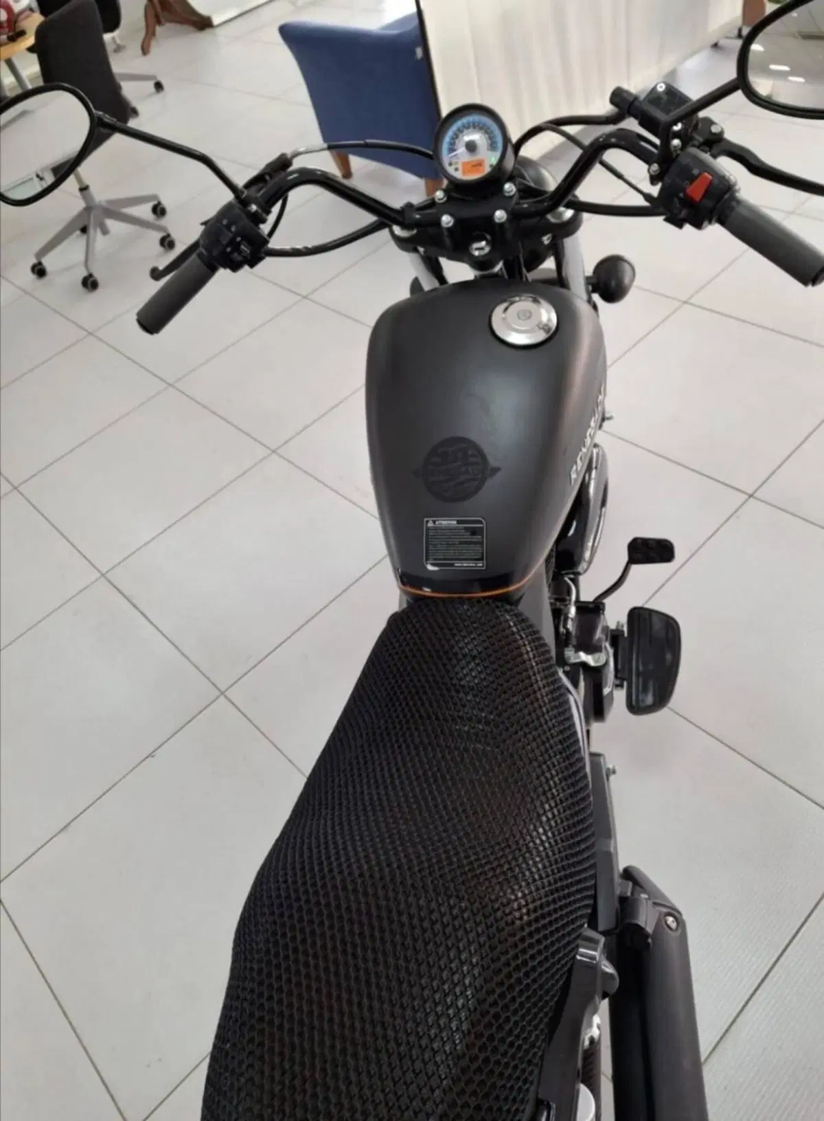 Um Italia Renegade Commando 125 (2023 - 26) (6)