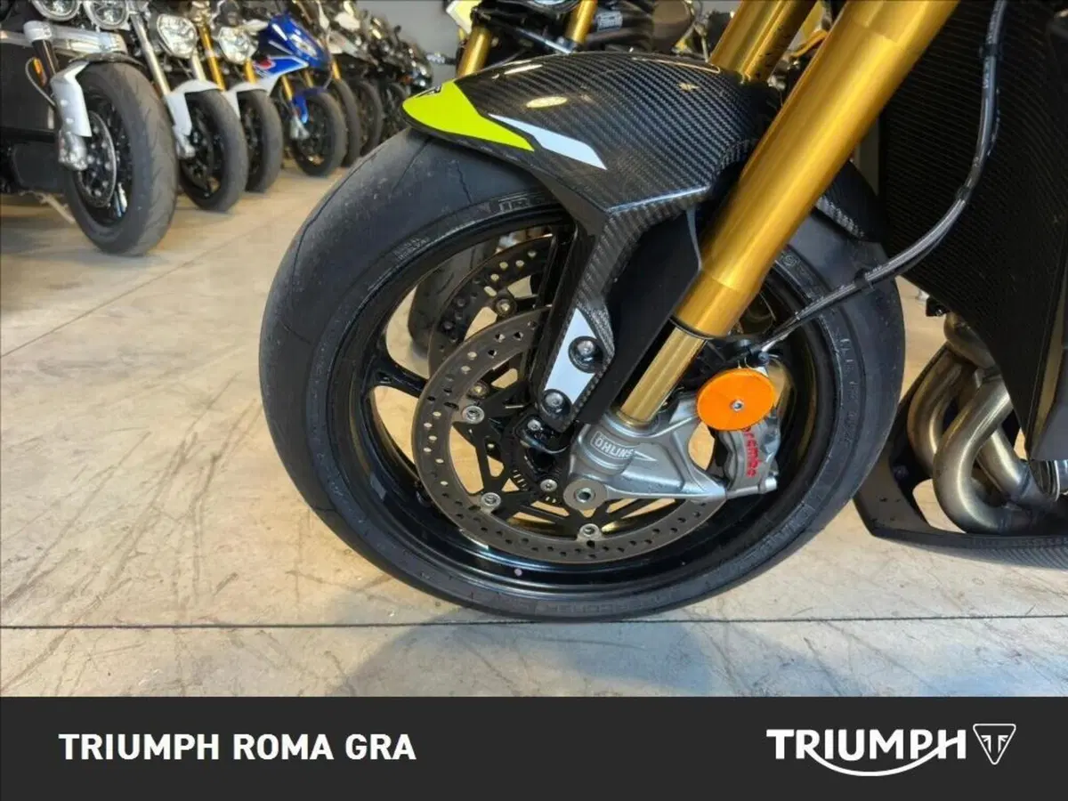 Triumph Street Triple 765 Moto2 (2026) (9)