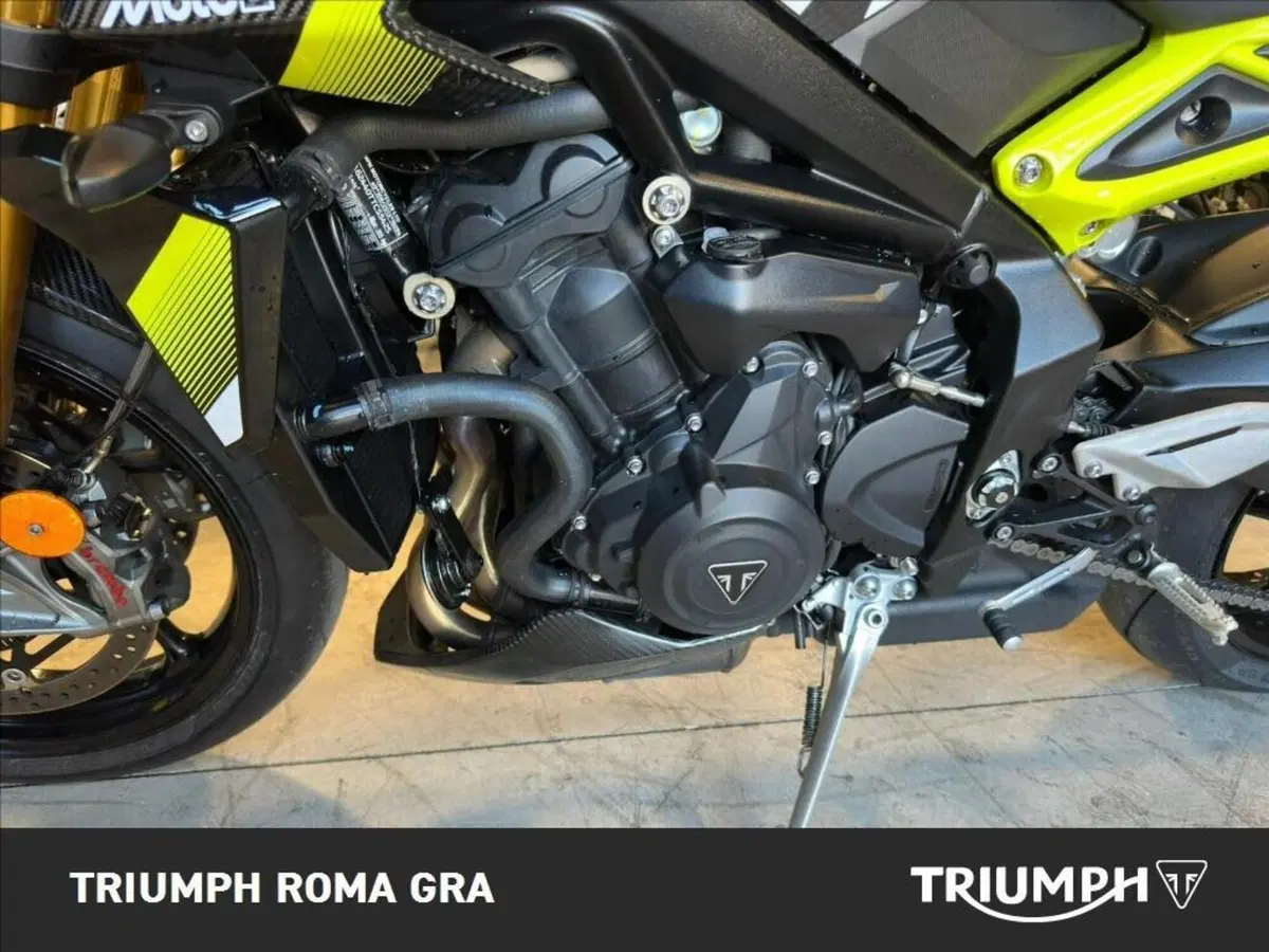 Triumph Street Triple 765 Moto2 (2026) (10)