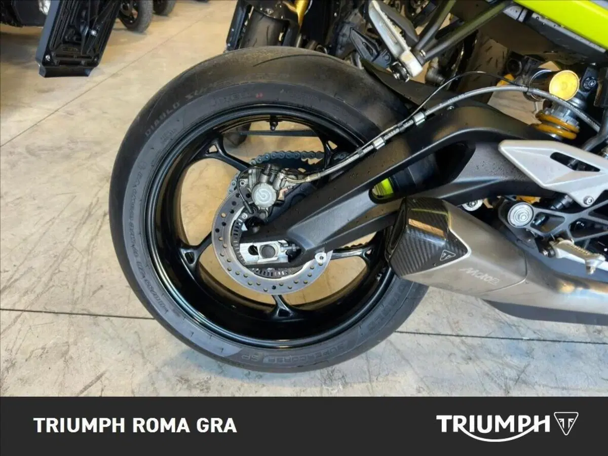 Triumph Street Triple 765 Moto2 (2026) (6)