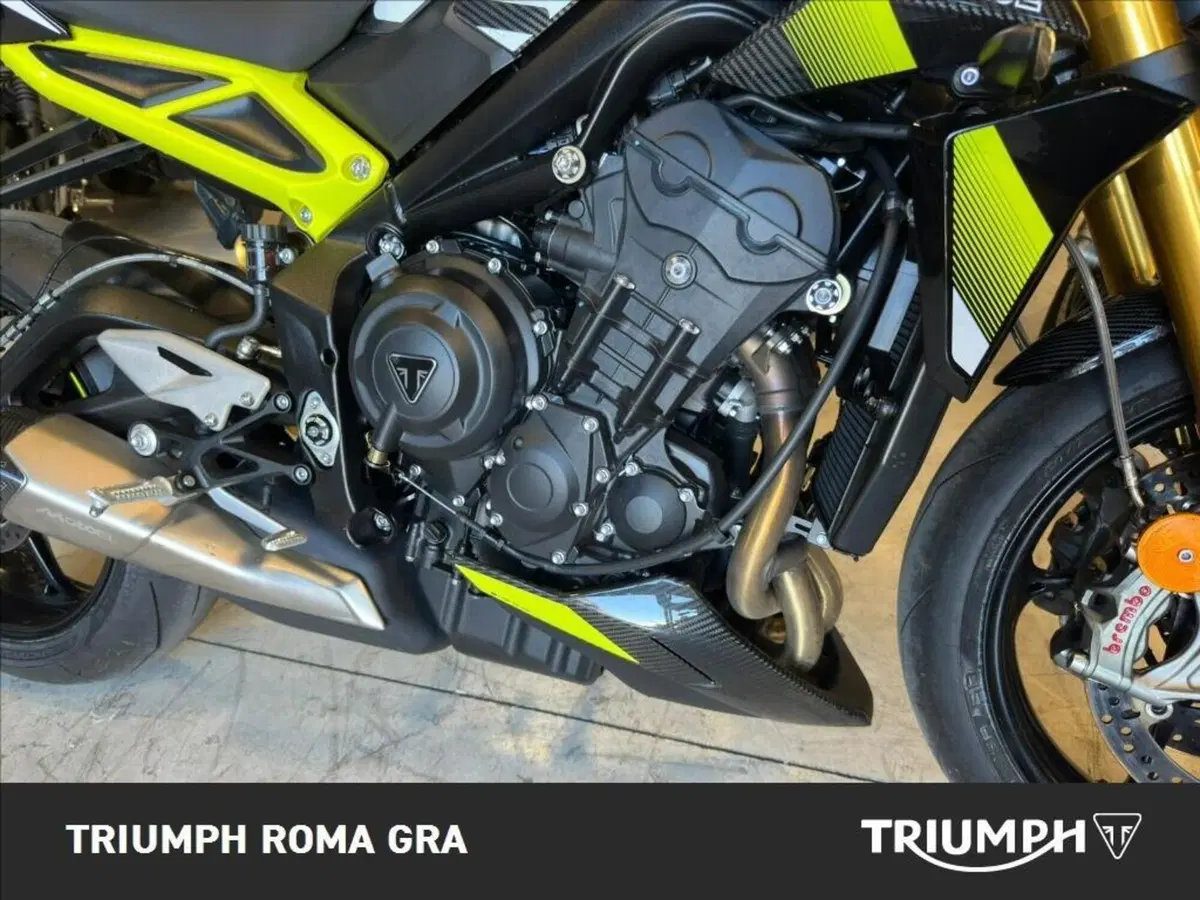 Triumph Street Triple 765 Moto2 (2026) (7)