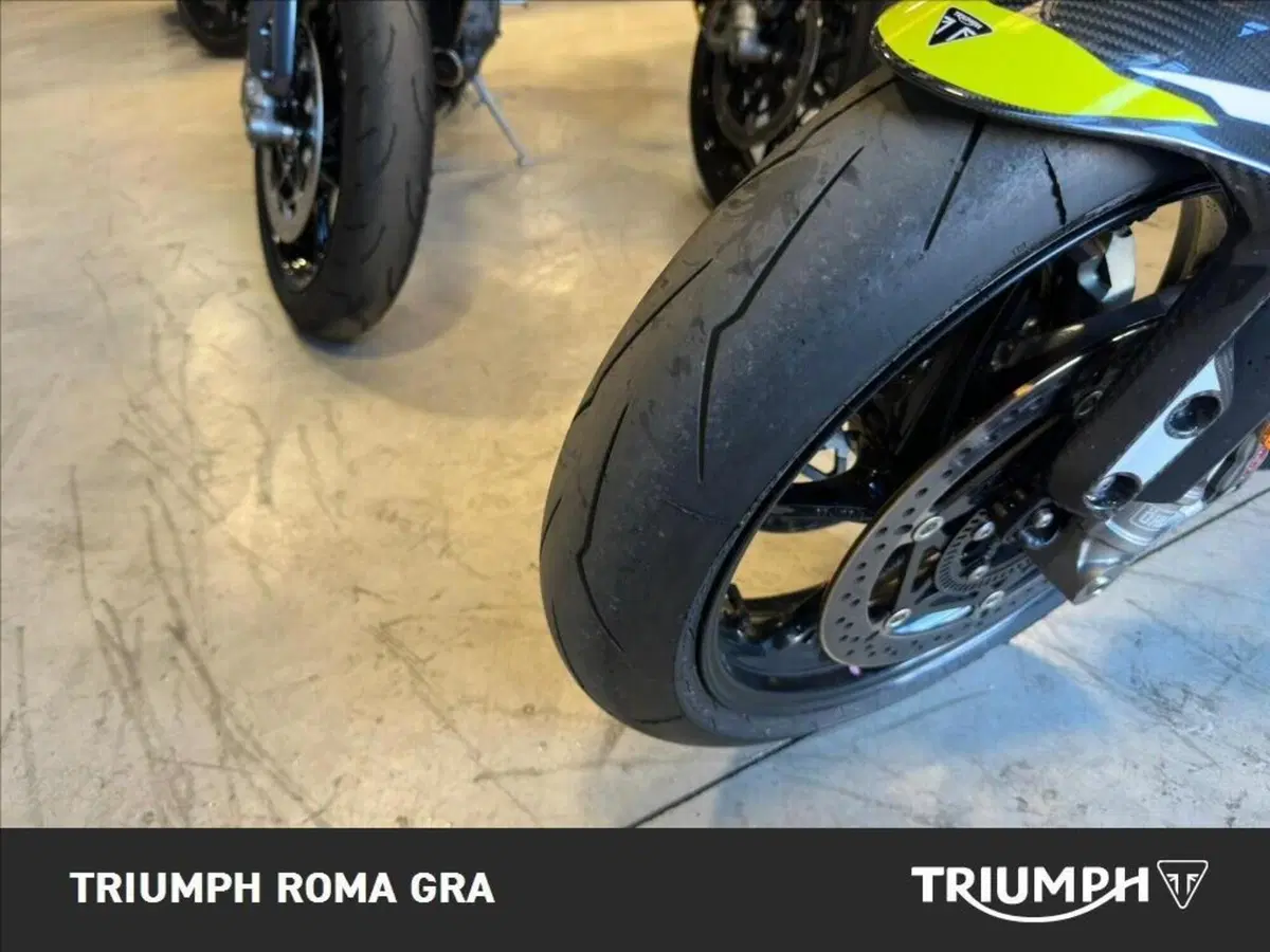 Triumph Street Triple 765 Moto2 (2026) (19)