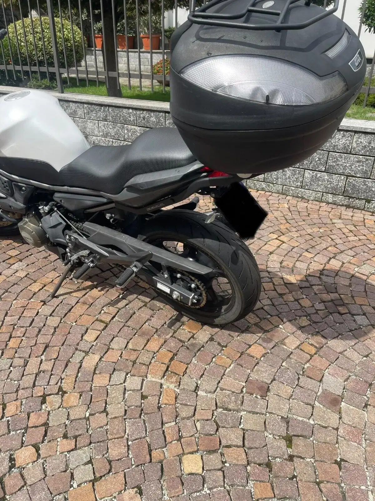 Yamaha XJ6 (2008 - 15)