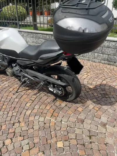 Yamaha XJ6 (2008 - 15) usata