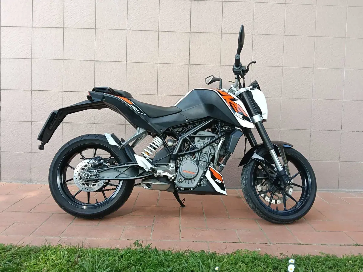 KTM 125 Duke ABS (2017 - 20) (2)