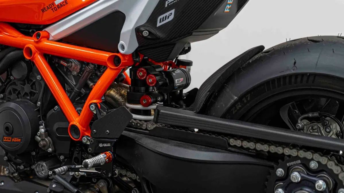 KTM 1290 Super Duke RR (2021) (18)