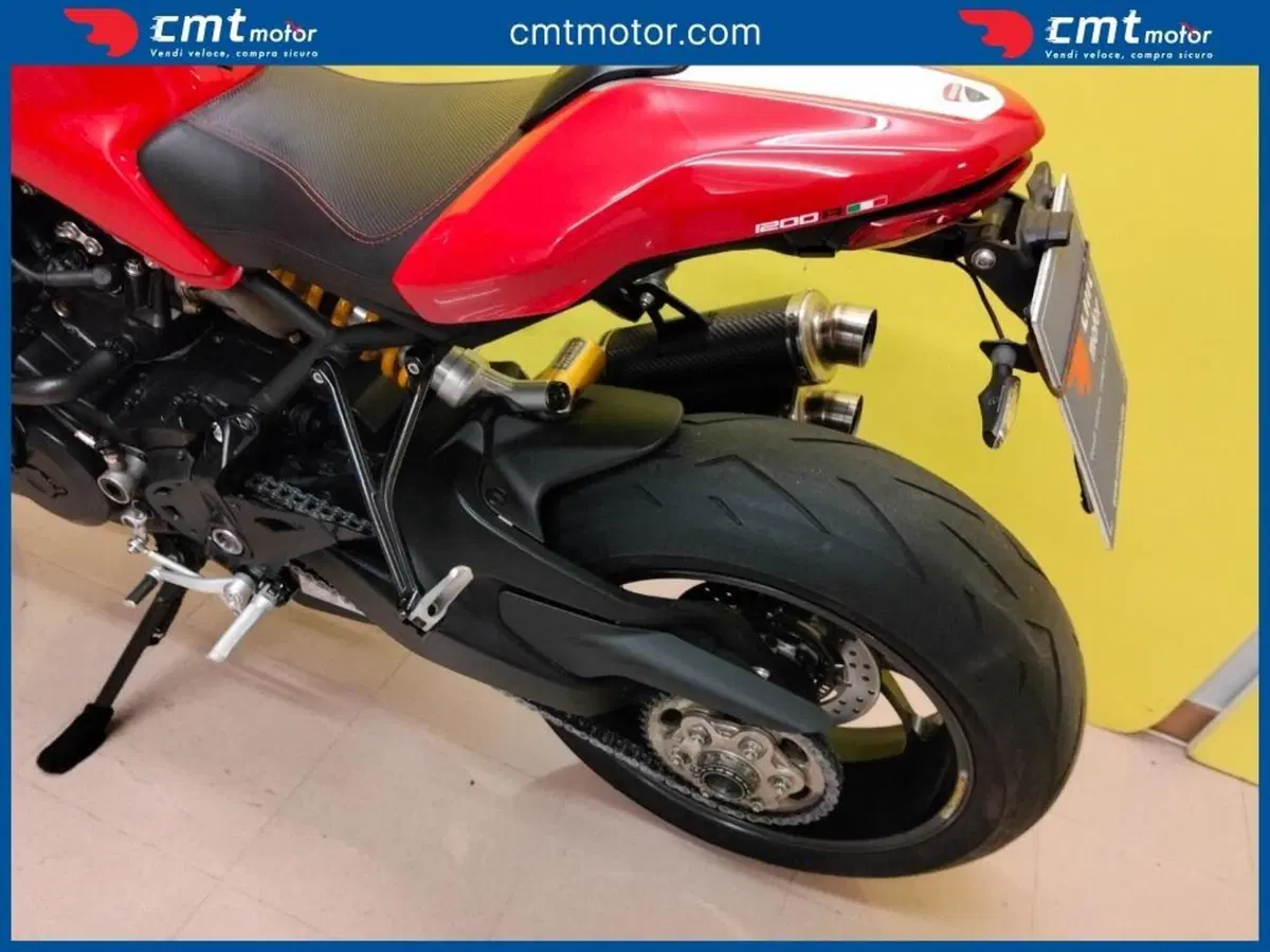 Ducati Monster 1200 R (2016 - 19) (11)