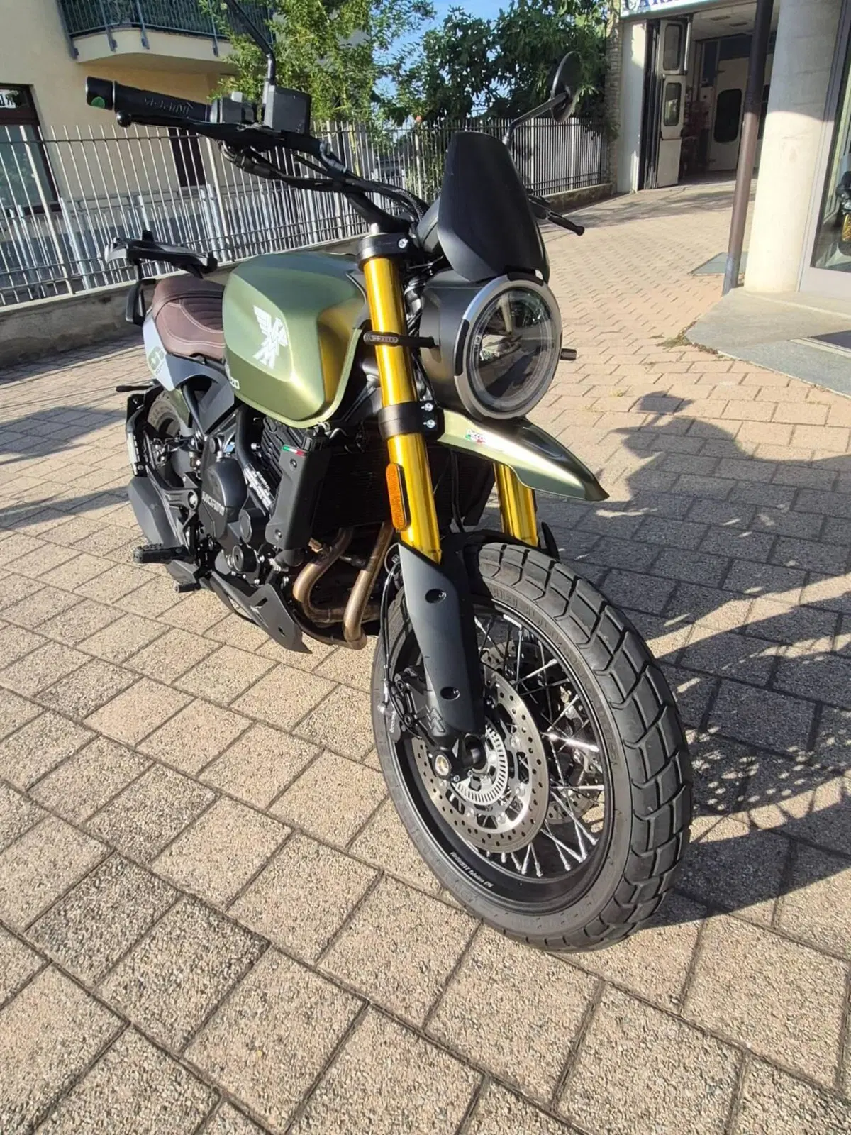 Moto Morini SEIEMMEZZO SCR (2022 - 26) (4)