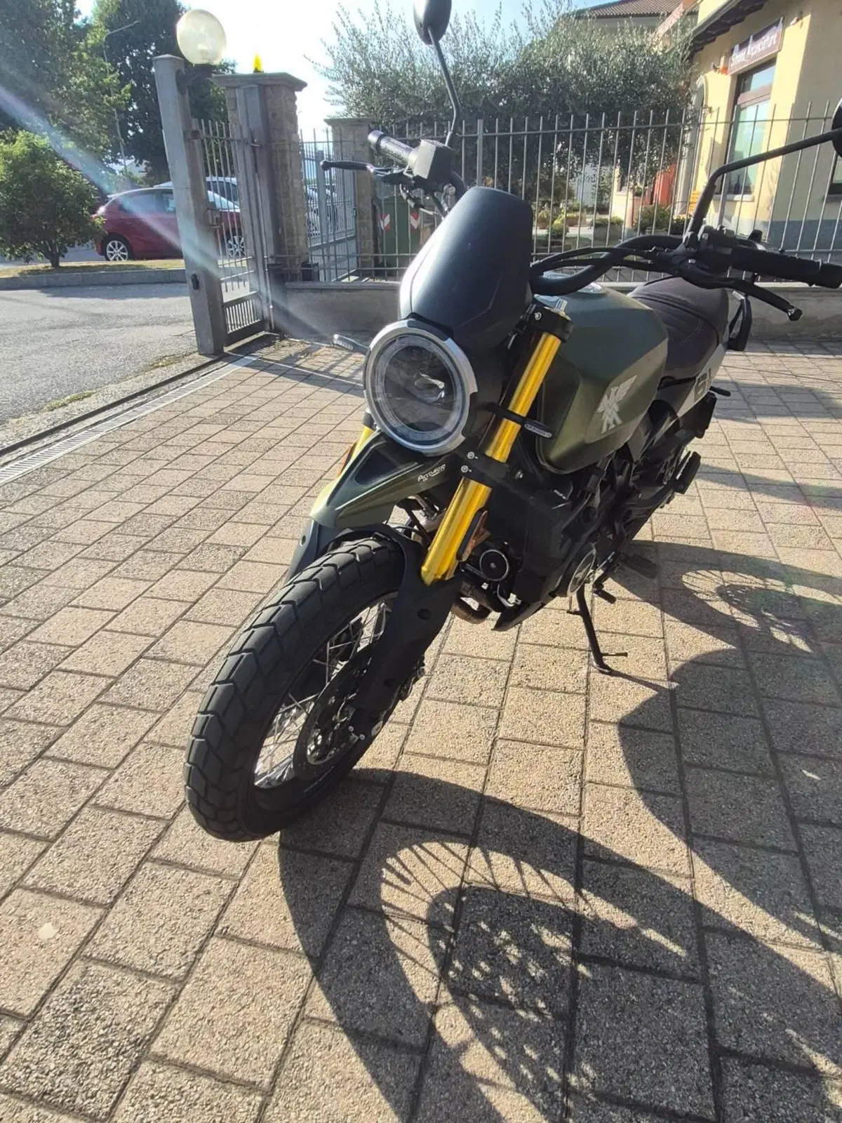 Moto Morini SEIEMMEZZO SCR (2022 - 26) (5)