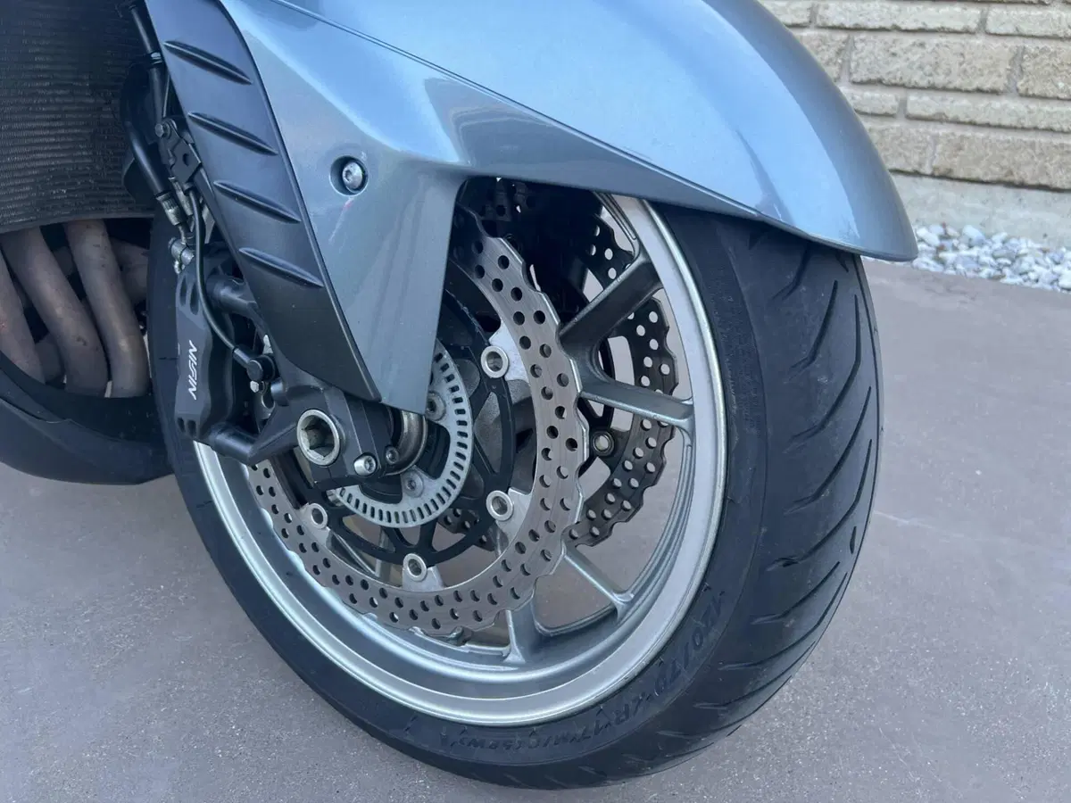 Kawasaki GTR 1400 (2007 - 09) (4)