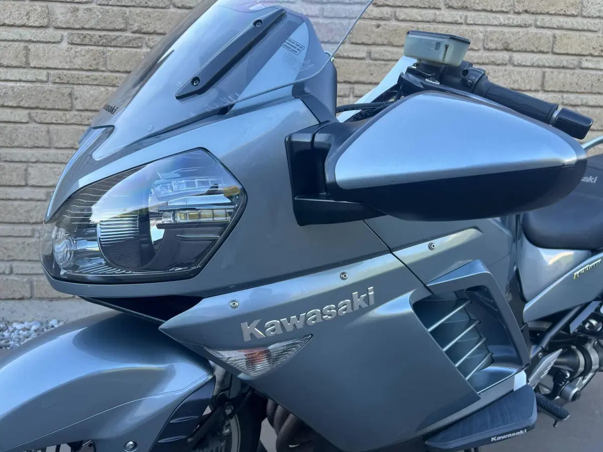 Kawasaki GTR 1400 (2007 - 09) (7)