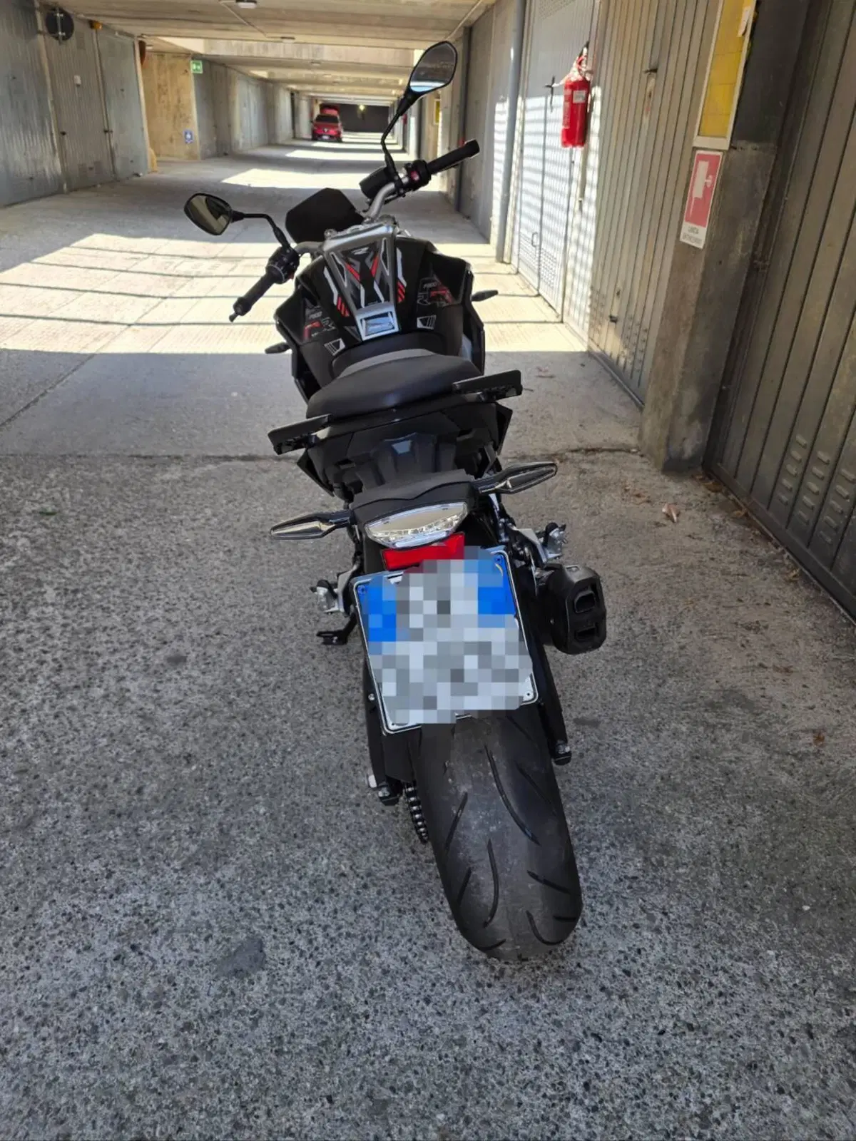 Bmw F 900 R (2021 - 24) (4)