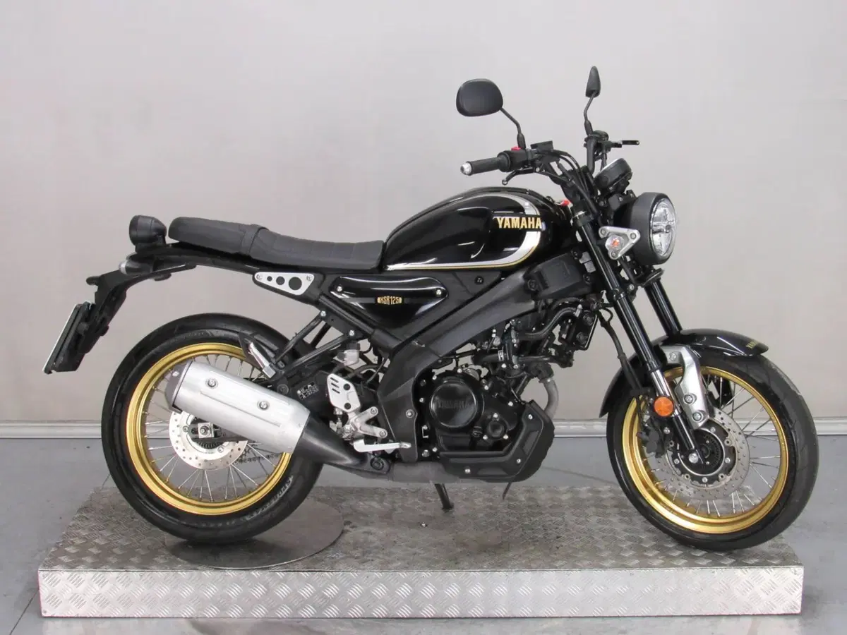 Yamaha XSR 125 Legacy (2022 - 24) (2)