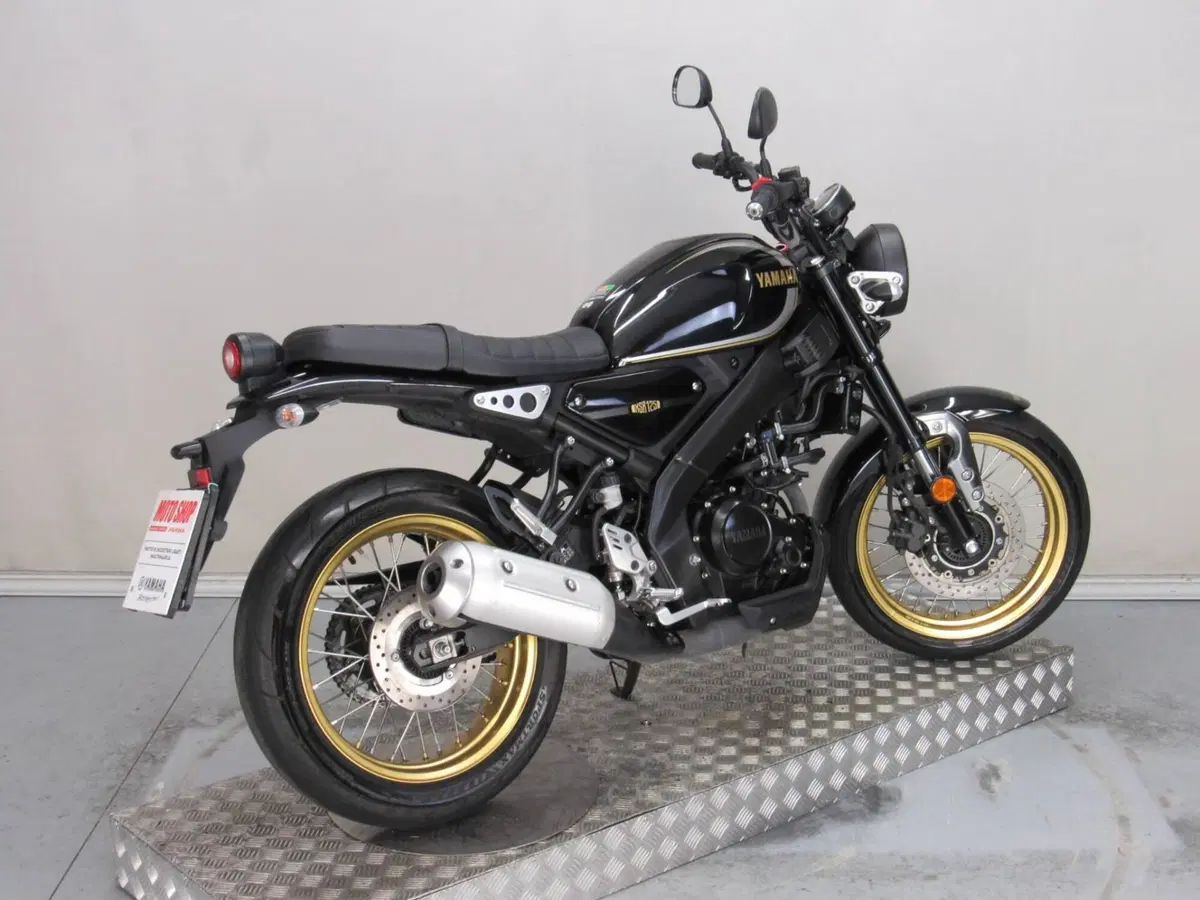 Yamaha XSR 125 Legacy (2022 - 24) (7)