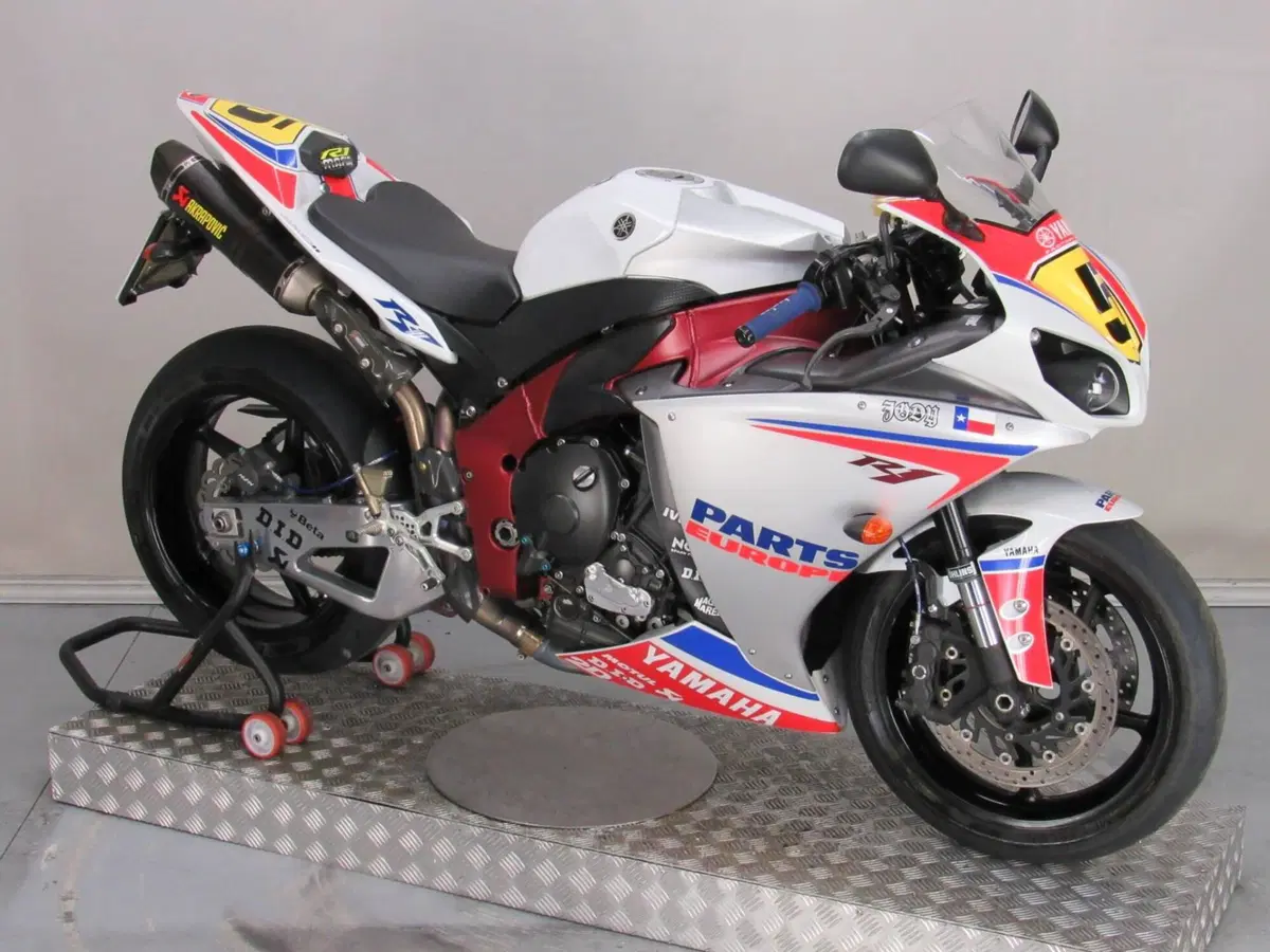 Yamaha YZF R1 (2009 - 11)