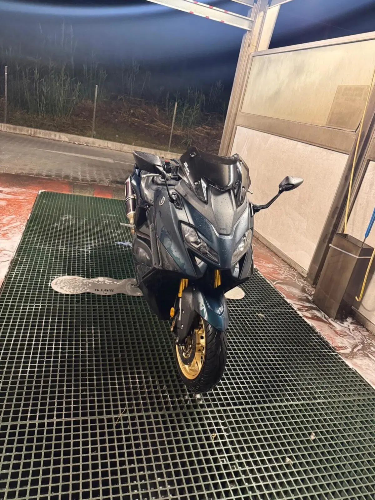 Yamaha T-Max 560 Tech Max (2022 - 24) (3)