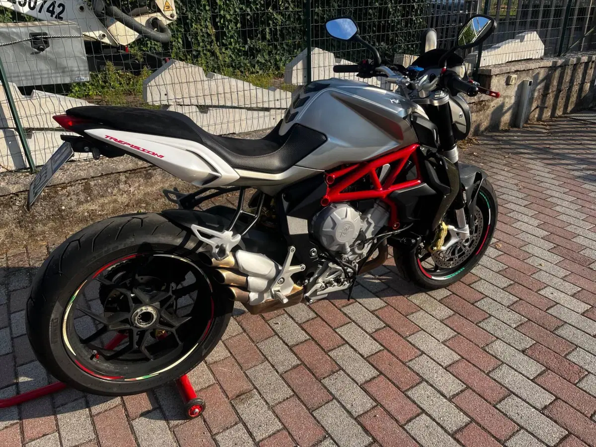 MV Agusta Brutale 800 EAS ABS (2012 - 15)