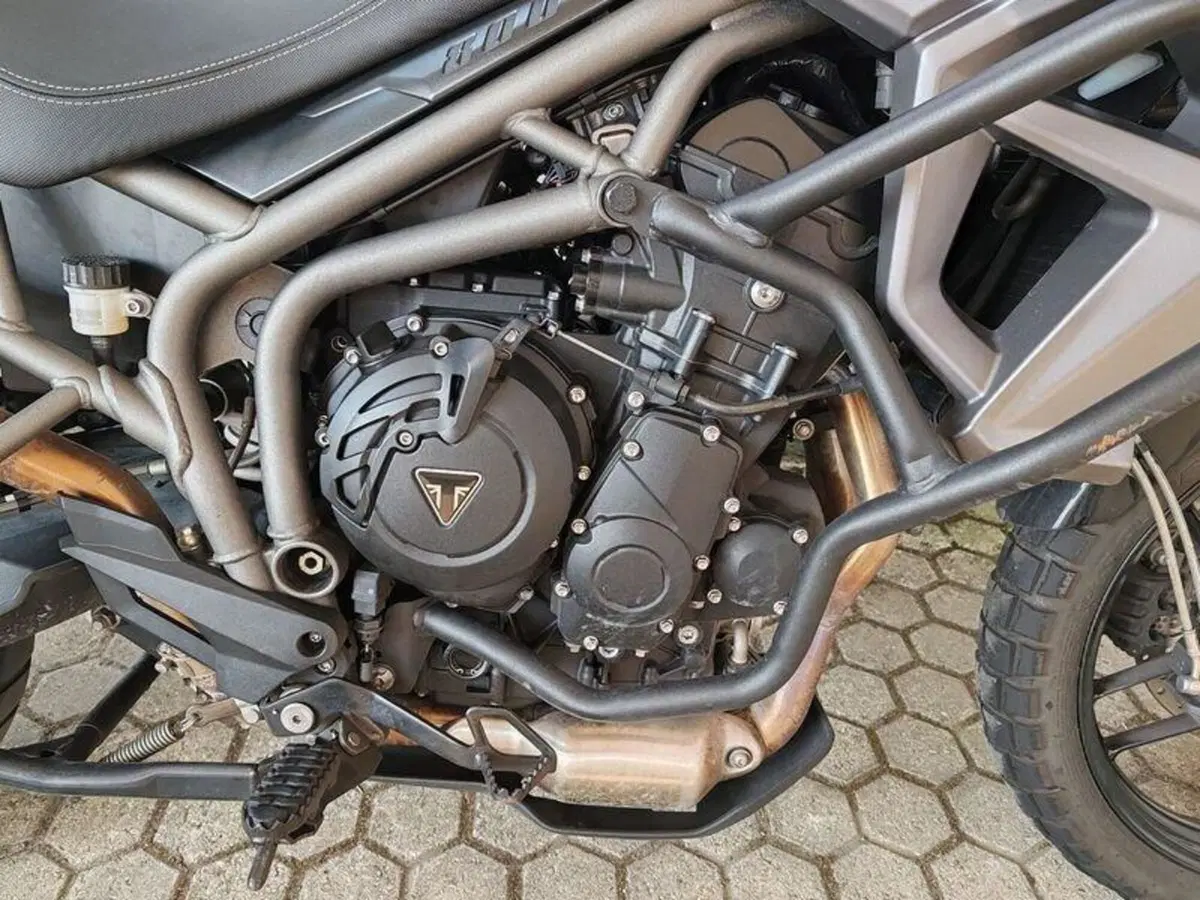 Triumph Tiger 800 XRx (2015 - 17) (11)