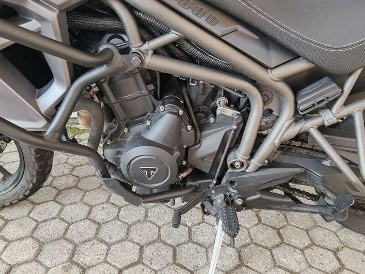 Triumph Tiger 800 XRx (2015 - 17) (6)