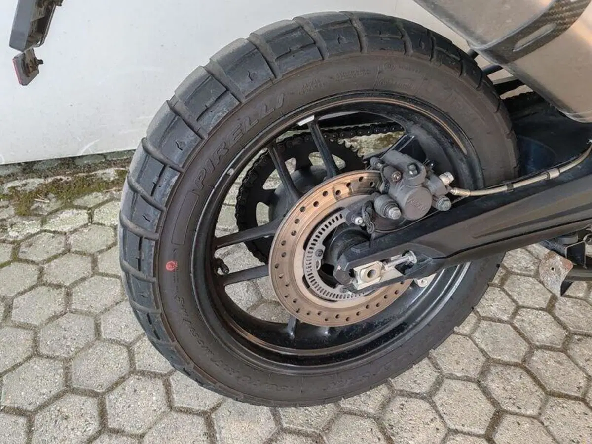 Triumph Tiger 800 XRx (2015 - 17) (9)