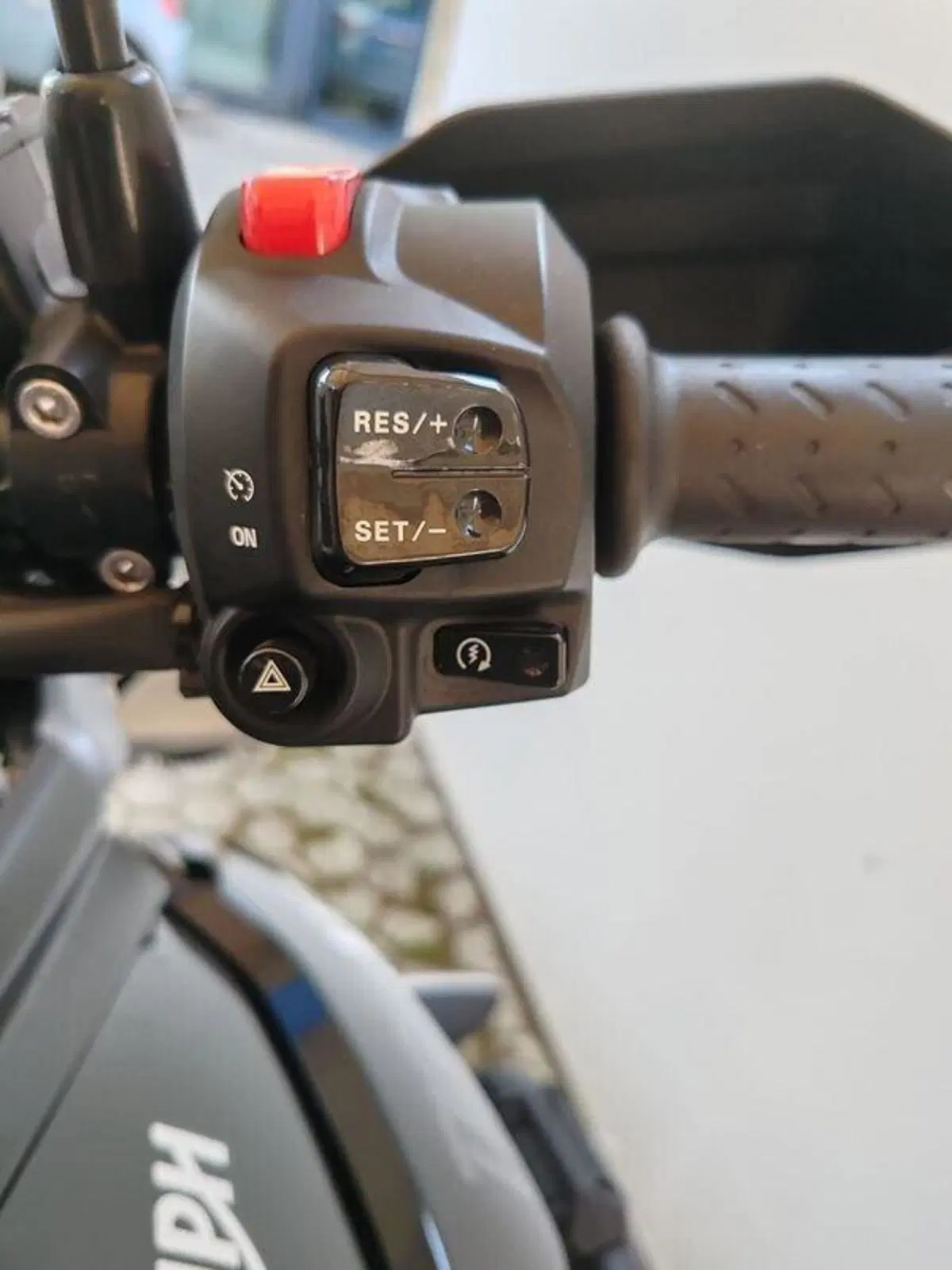 Triumph Tiger 800 XRx (2015 - 17) (15)