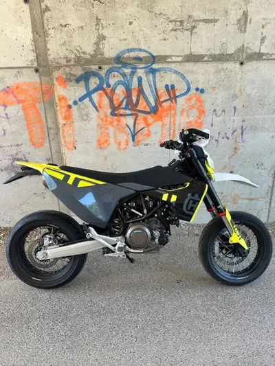 Husqvarna 701 Supermoto (2023 - 25) usata