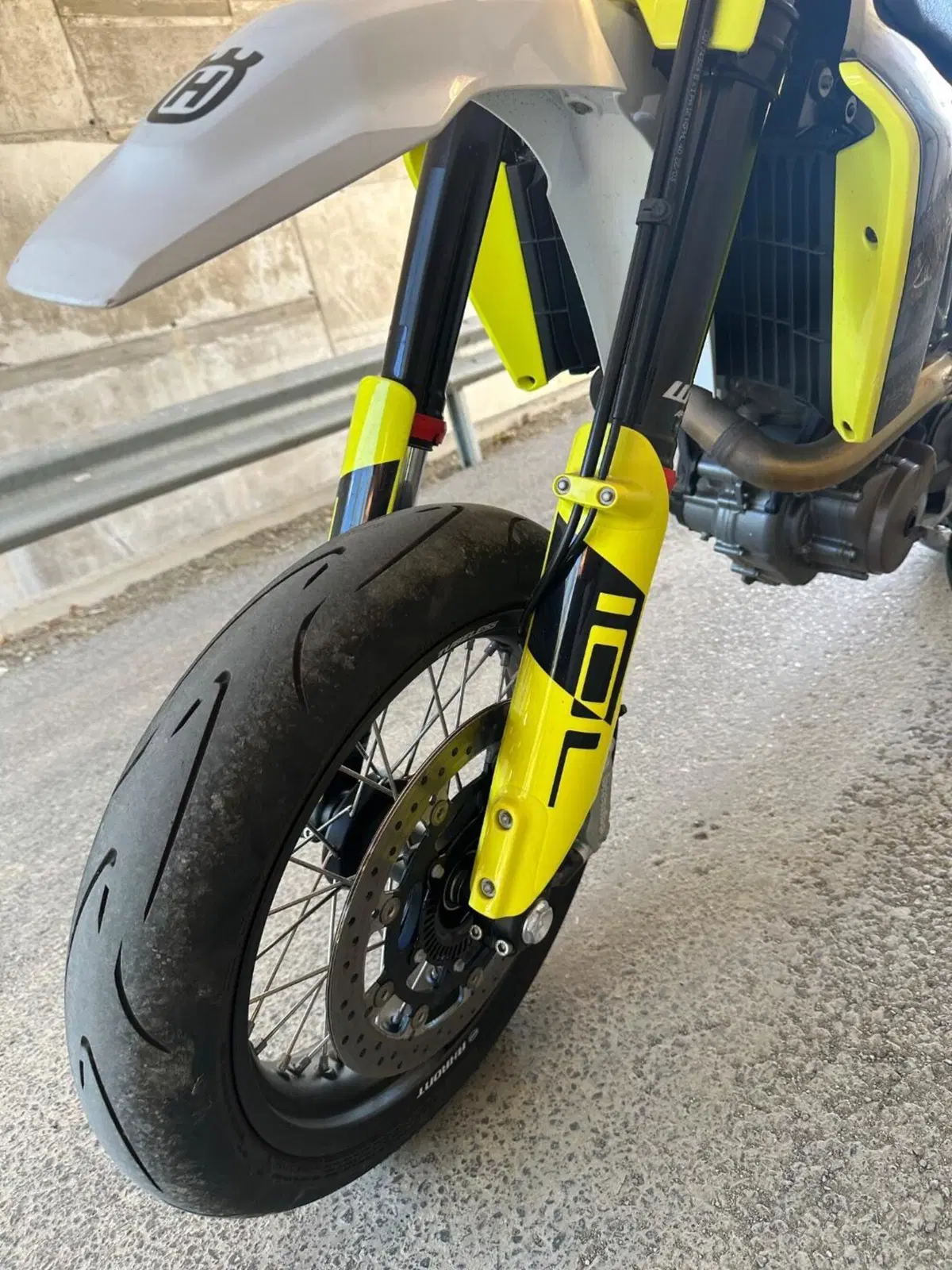 Husqvarna 701 Supermoto (2023 - 25) (5)