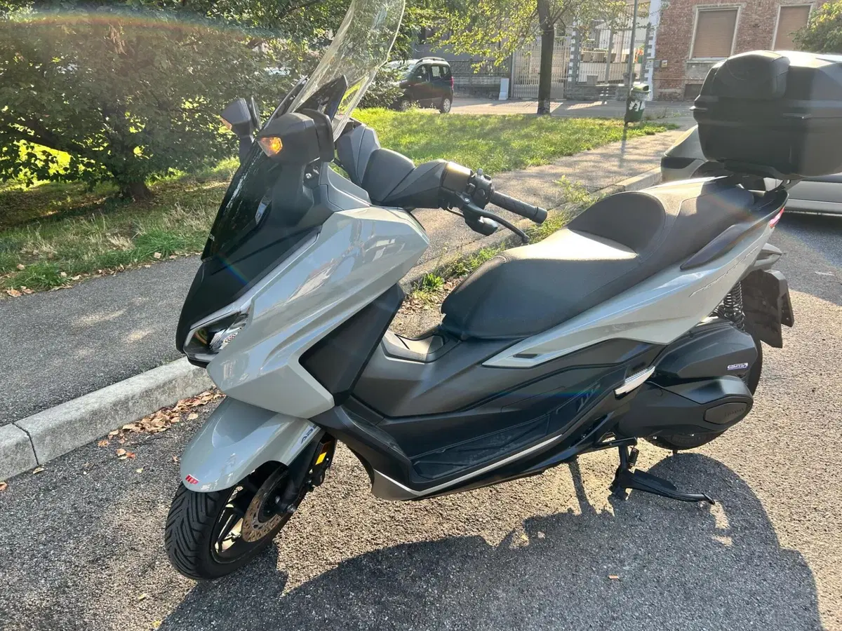 Honda Forza 350 (2022 - 24) (6)