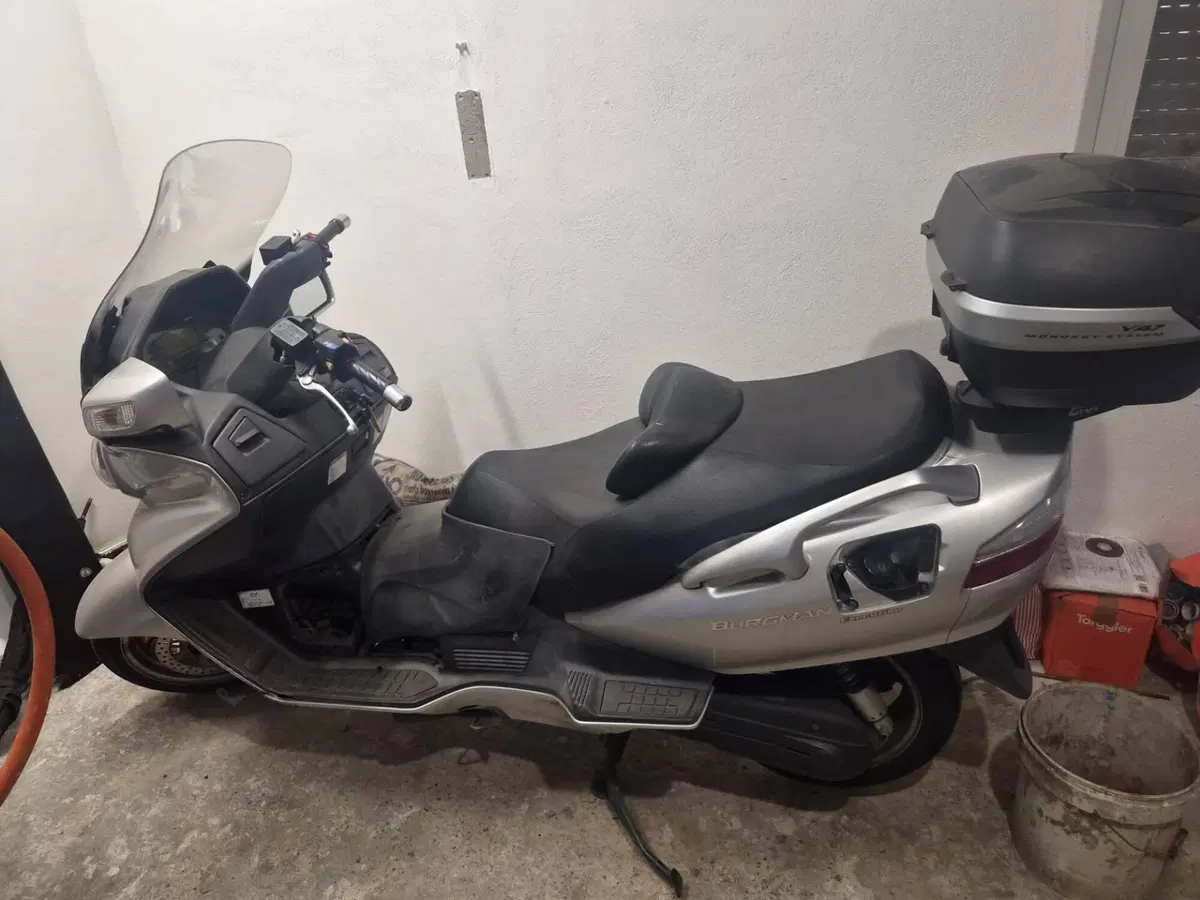 Suzuki Burgman AN 650 Executive (2004 - 06) (4)
