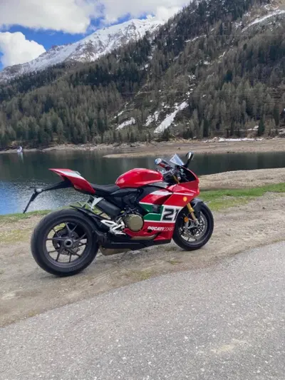 Ducati Panigale V2 Bayliss 1st Championship 20th Anniversary (2021 - 24) usata