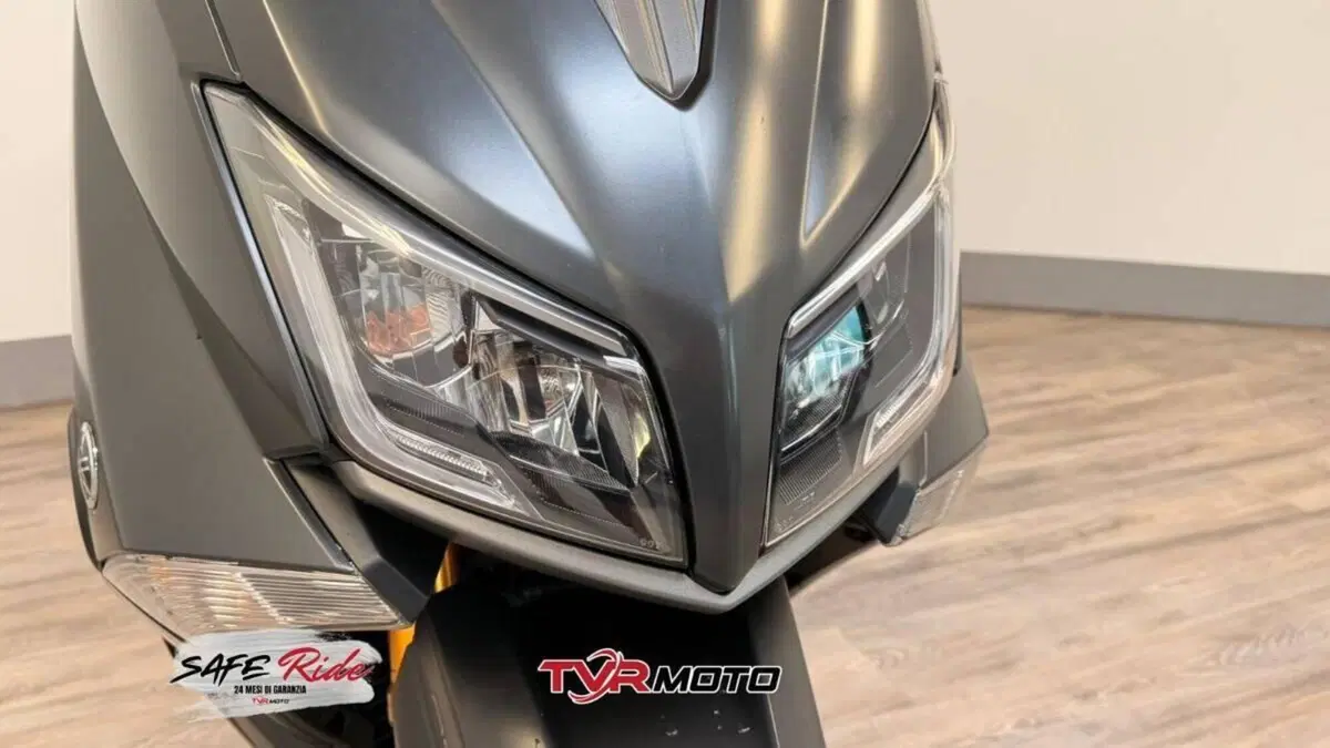 Yamaha T-Max 530 Iron Max (2014 - 17) (9)