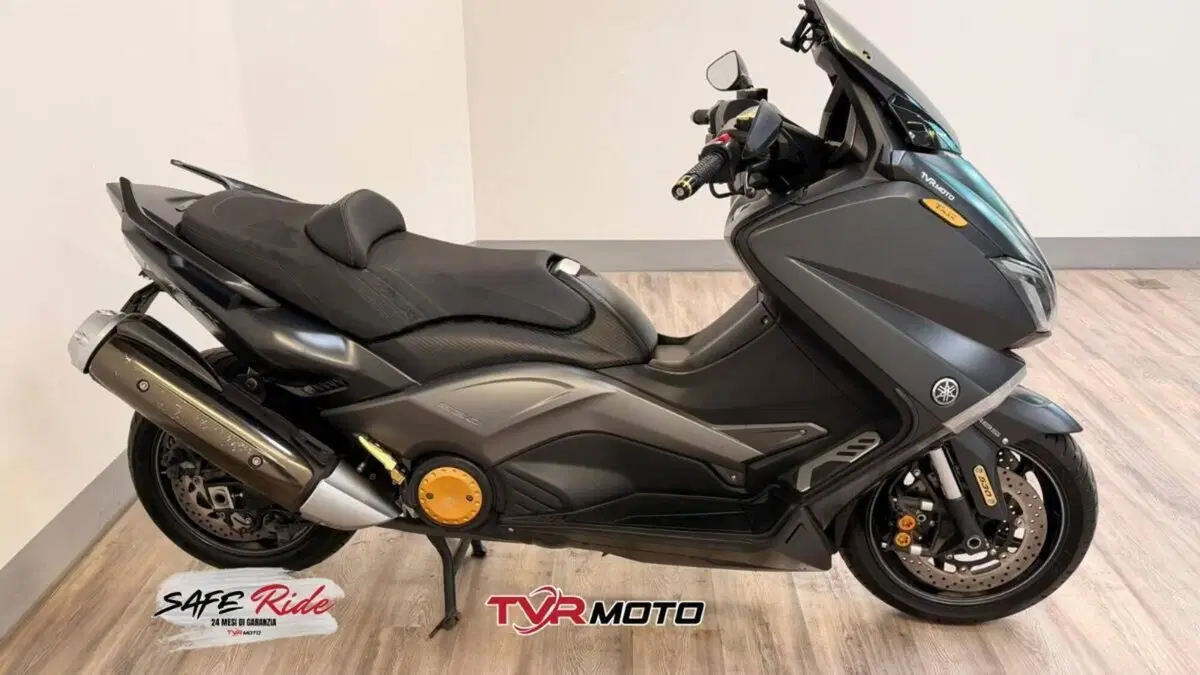 Yamaha T-Max 530 Iron Max (2014 - 17) (2)