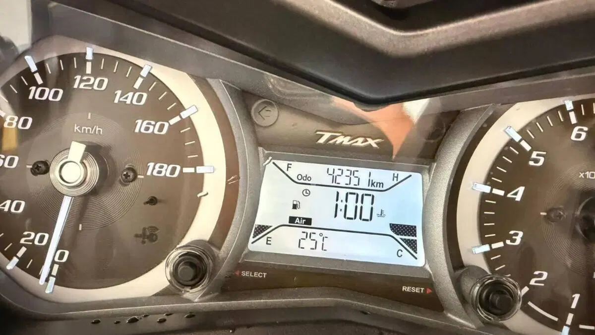 Yamaha T-Max 530 Iron Max (2014 - 17) (13)