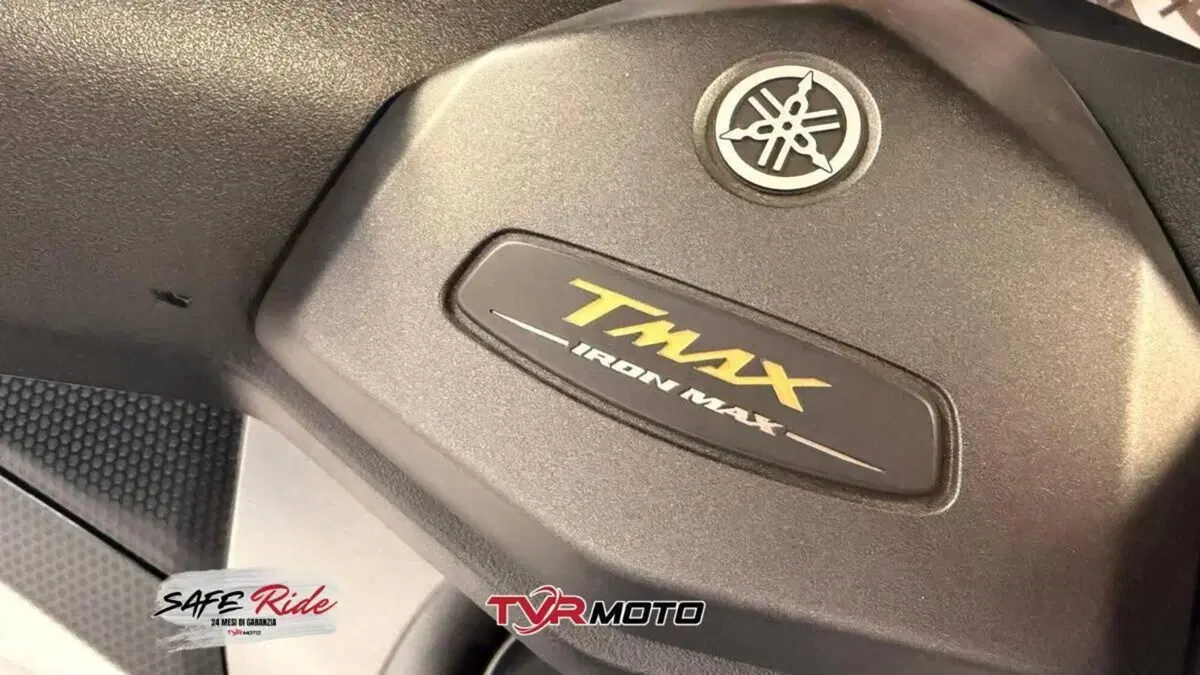 Yamaha T-Max 530 Iron Max (2014 - 17) (12)