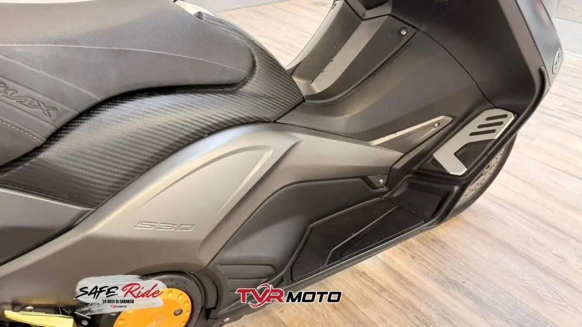 Yamaha T-Max 530 Iron Max (2014 - 17) (8)