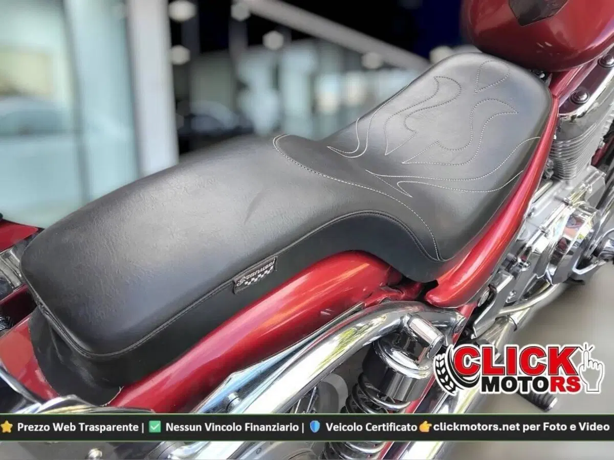 Suzuki VS 600 GLF Intruder (1996 - 98) (8)
