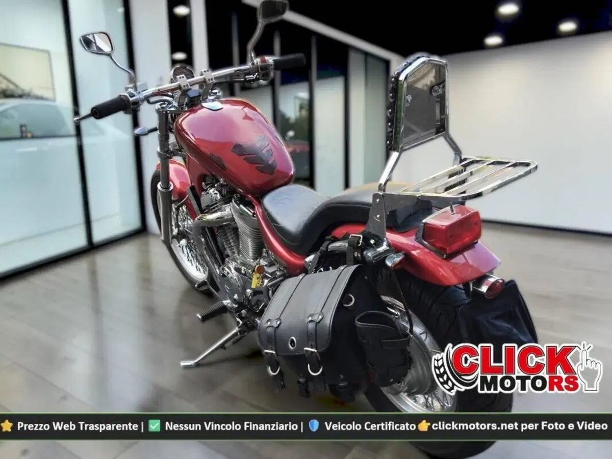 Suzuki VS 600 GLF Intruder (1996 - 98) (6)