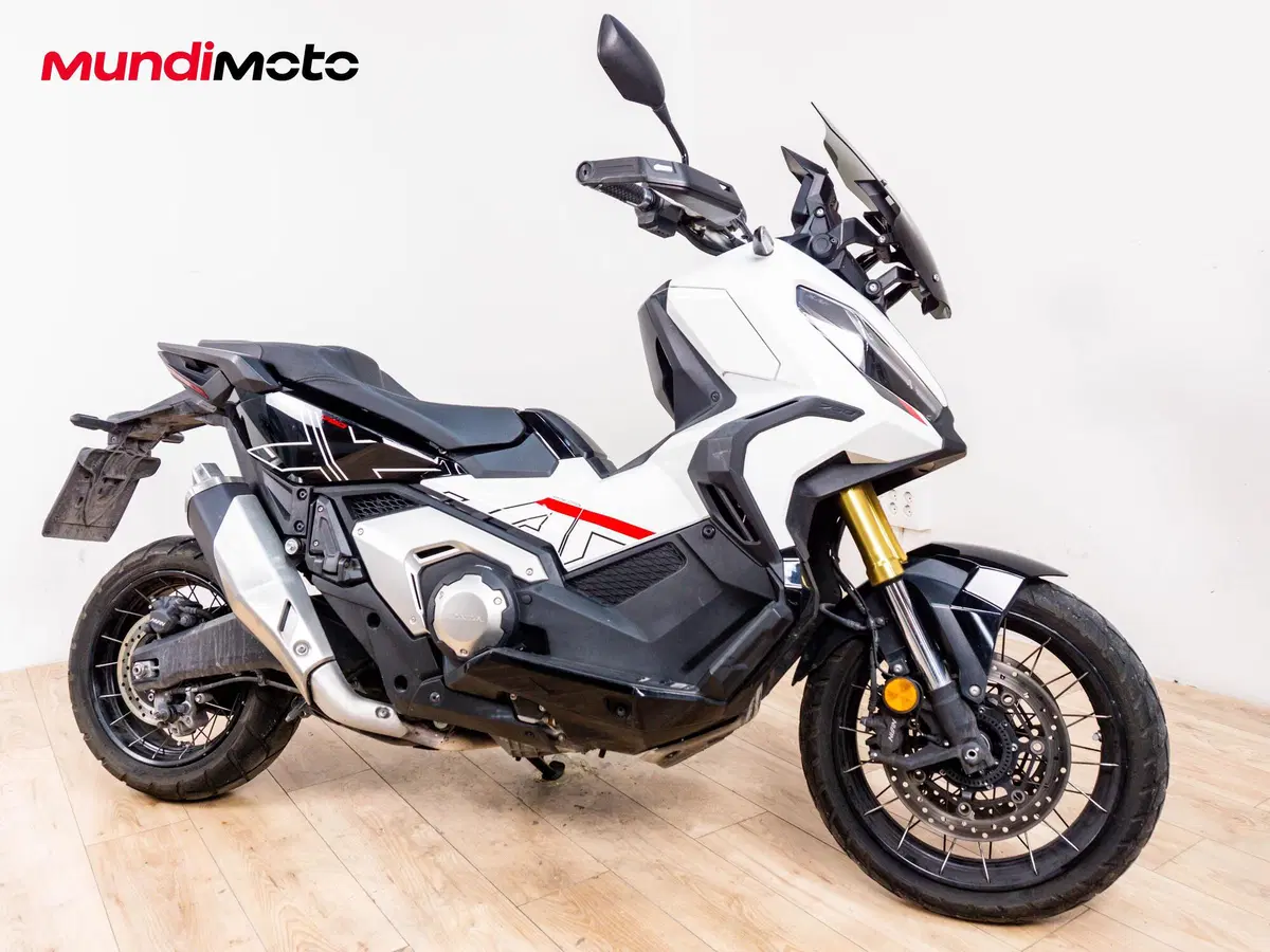 Honda X-ADV 750 (2017) (2)