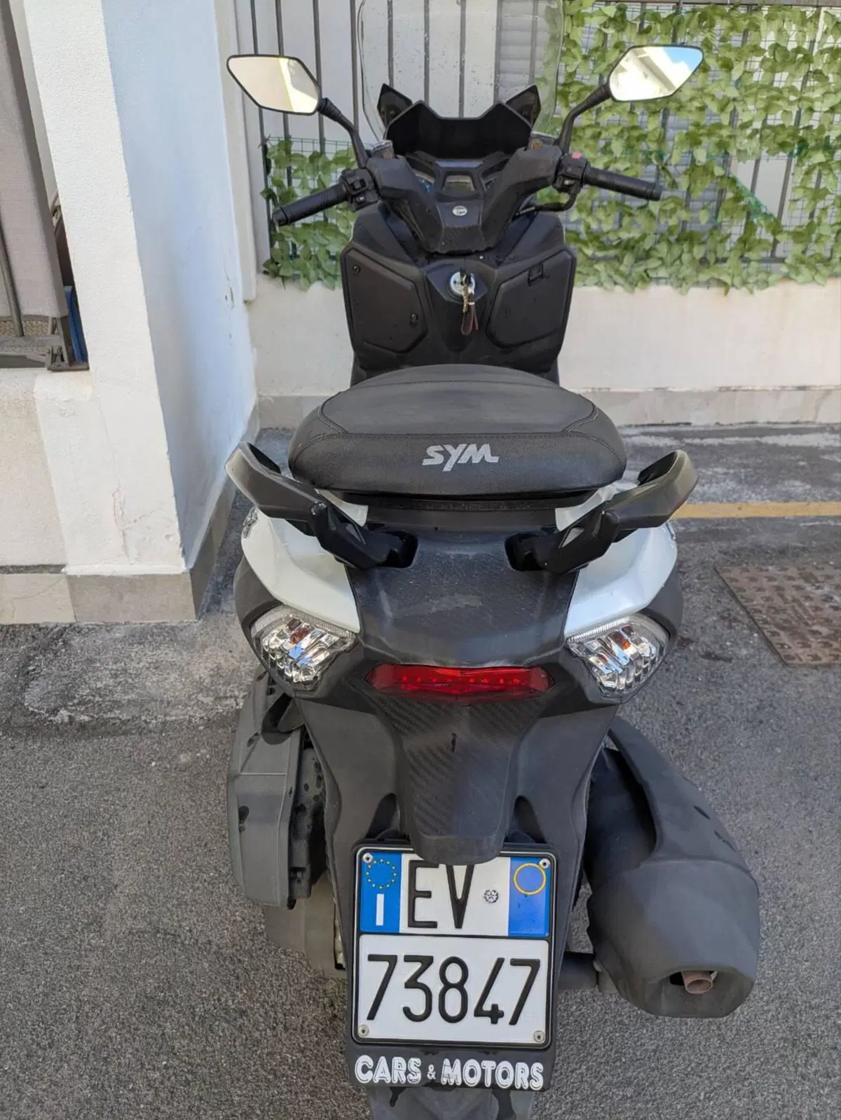 Sym Joymax 300 Z+ (2021 - 24) (3)