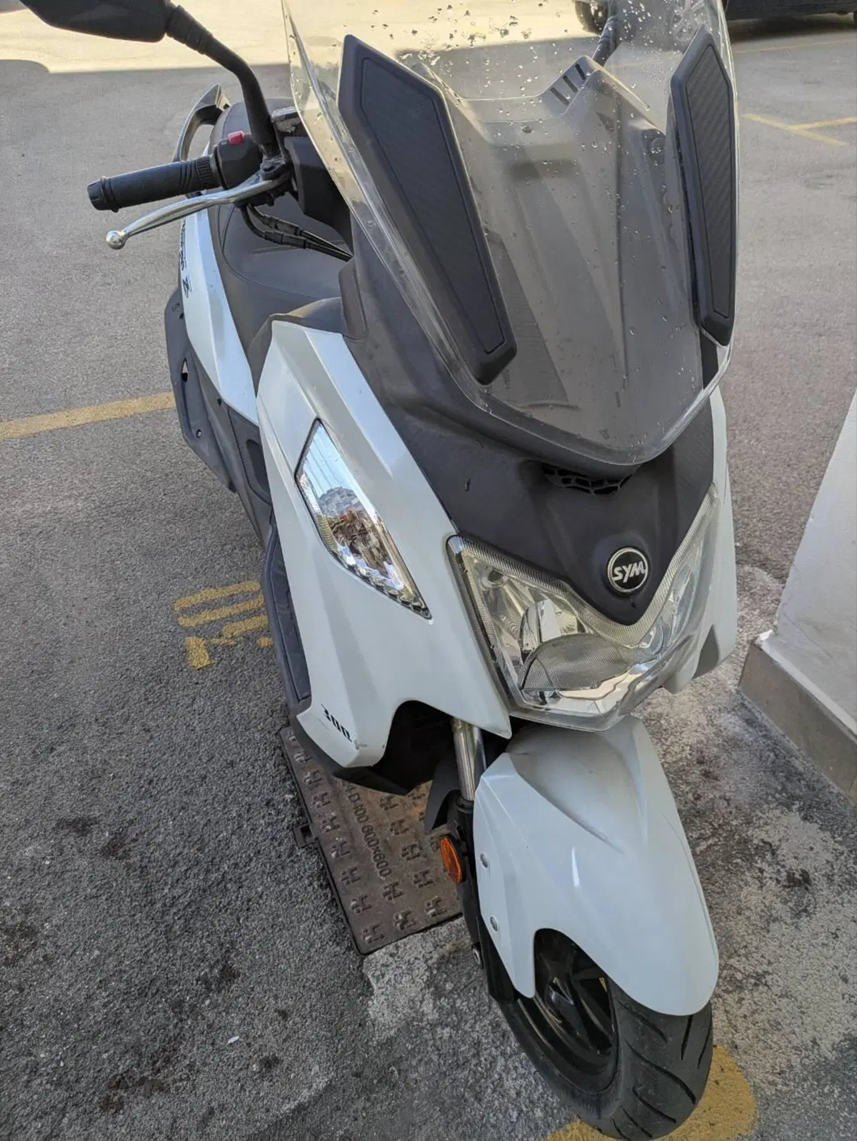Sym Joymax 300 Z+ (2021 - 24) (4)