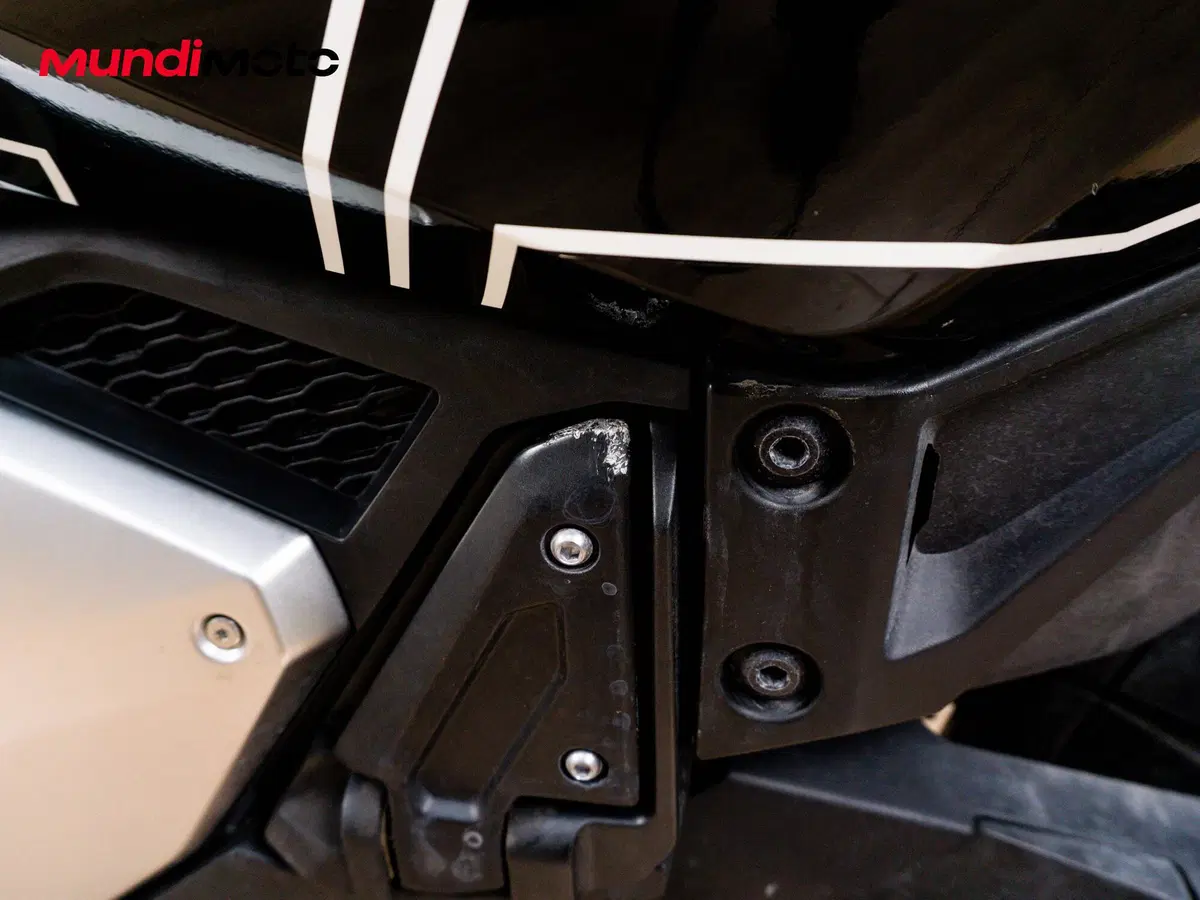 Honda X-ADV 750 (2017) (13)