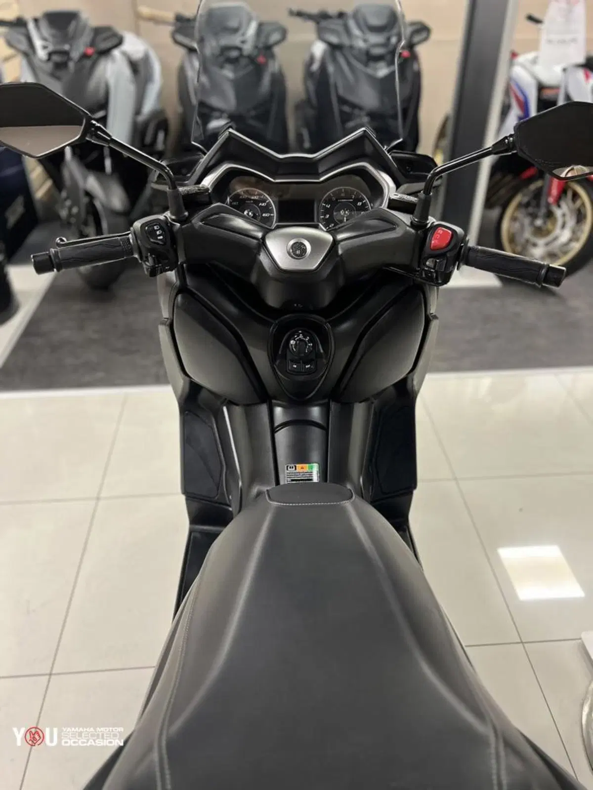 Yamaha X-Max 300 ABS (2017 - 20) (3)