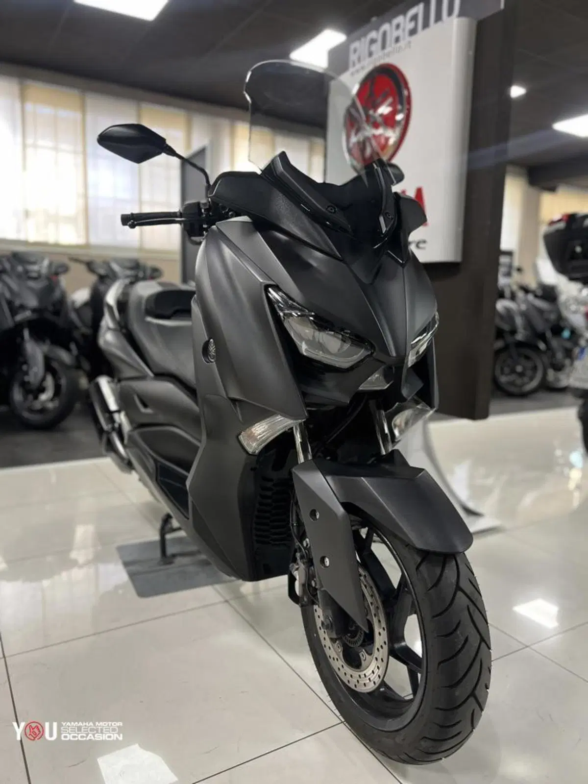 Yamaha X-Max 300 ABS (2017 - 20) (7)