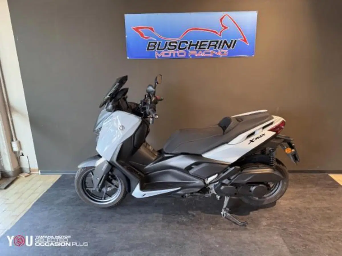 Yamaha X-Max 125 Tech Max (2025 - 26) (9)