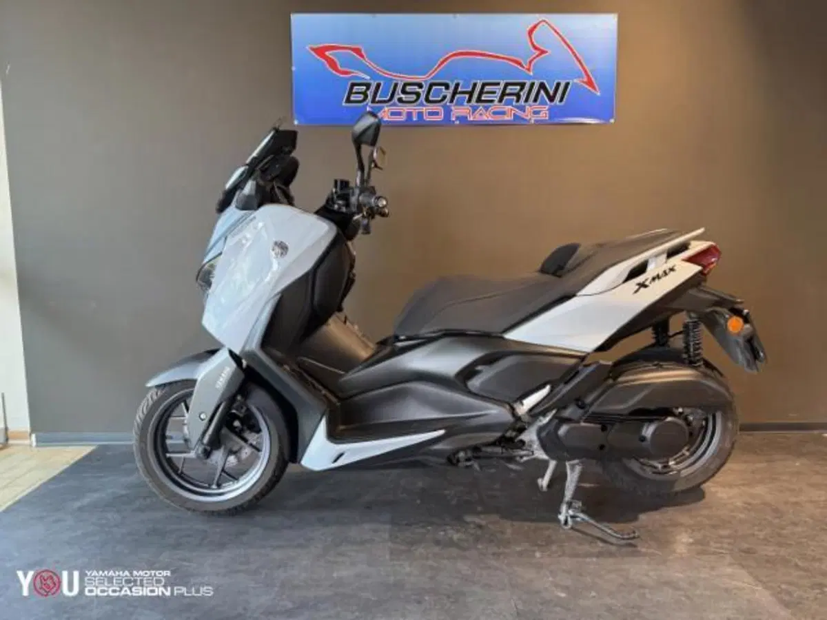 Yamaha X-Max 125 Tech Max (2025 - 26) (10)