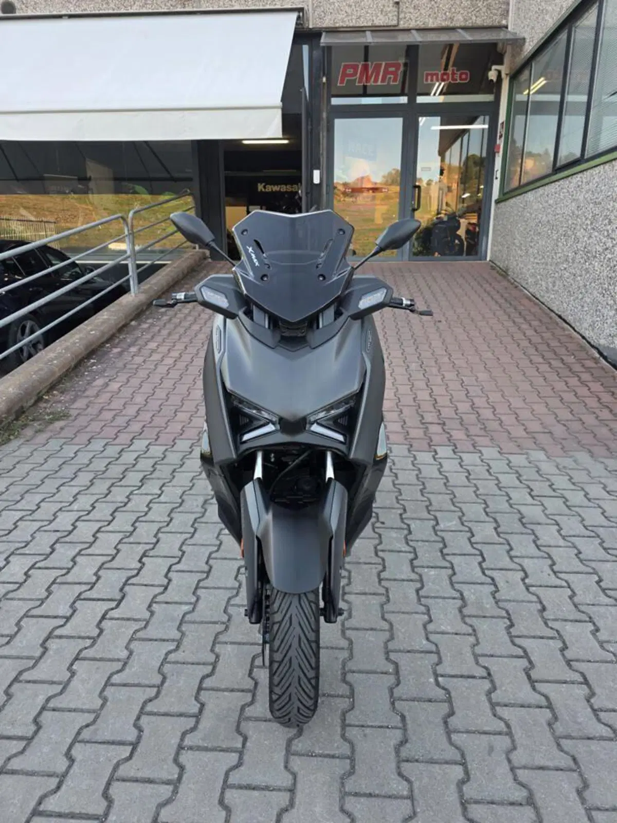 Yamaha X-Max 300 Tech Max (2025 - 26) (5)